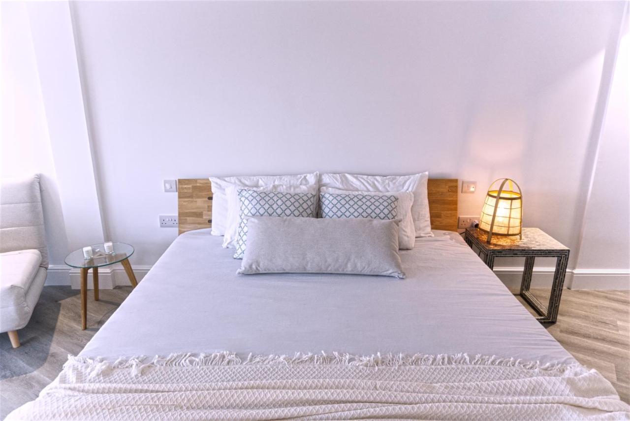 Spectacular Beachfront Duplex On The Mediterranean - Caleta, Catalan Bay Γιβραλτάρ Εξωτερικό φωτογραφία